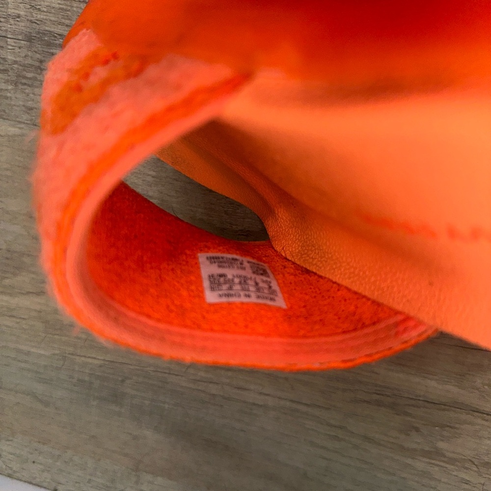 Adidas x Beyoncé Ivy Park ‘Screaming Orange’ (GX1196) Slides Size: 4 - Picture 8 of 9